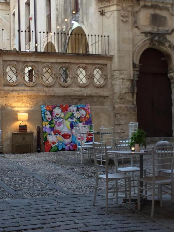 Landolina Palace Hotel Noto Exterior foto