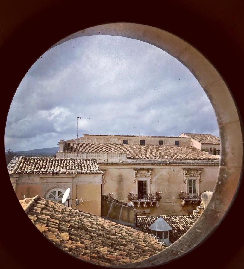 Landolina Palace Hotel Noto Exterior foto