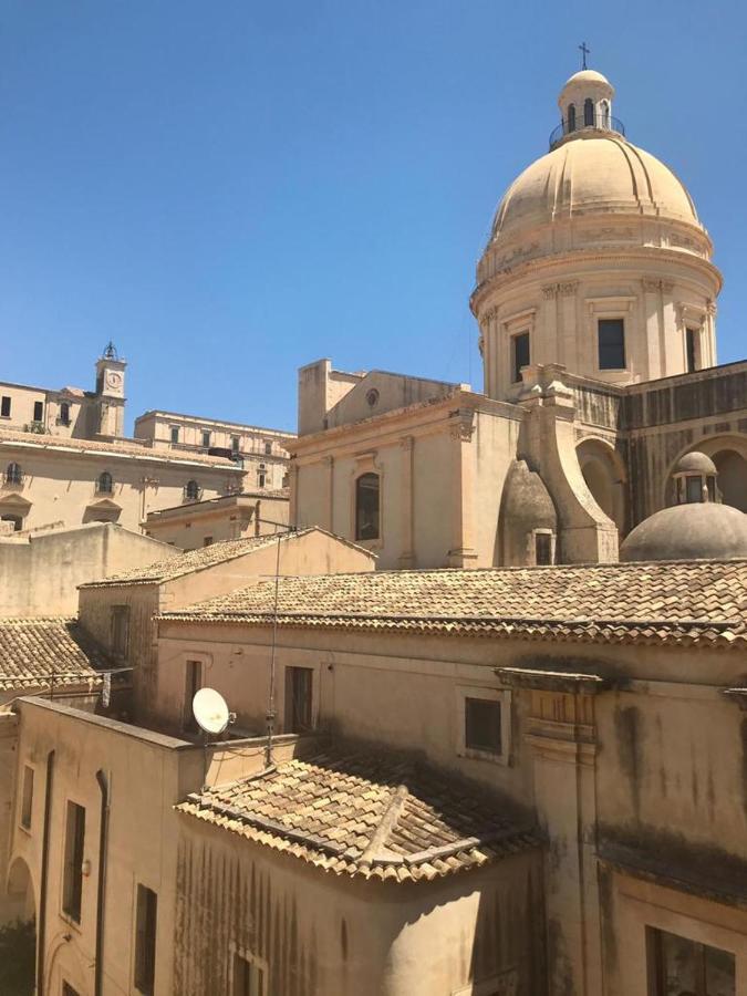 Landolina Palace Hotel Noto Exterior foto